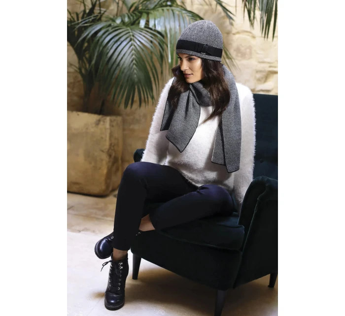 Dámska čiapka Katalonia čiernobiela - Kamea Dámska čiapka Katalonia čiernobiela - Kamea