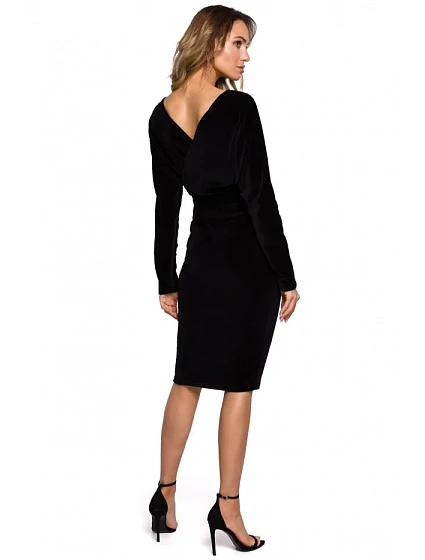 model 15107368 Sametové zavinovací šaty černé - Moe