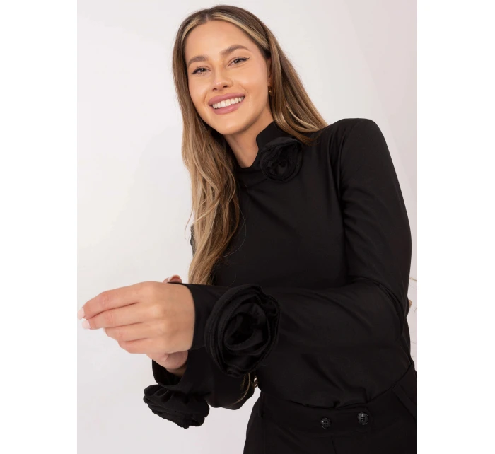 Černá dámská halenka s růžemi model 21818053 - Factory Price