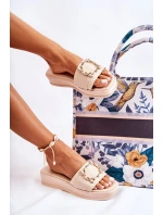 Dámské módní kožené pantofle Béžová model 21588185 - S.Barski Dámské módní kožené pantofle Béžová model 21588185 - S.Barski