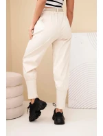 Dámske bavlnené nohavice s vysokým pásom a opaskom béžovej farby
