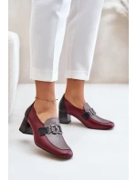 Skórzane Czółenka Na Słupku Ze Złotą Ozdobą Laura Messi 2861 Bordowe