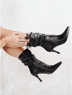 Čižmy na podpätku s pokrčeným zvrškom čierne FashionStreet ZY1139
