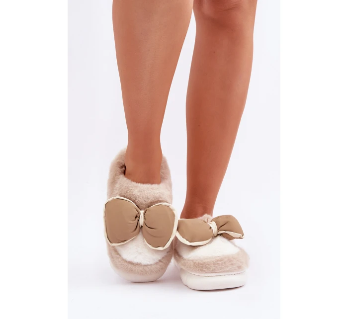 Kožešinové pantofle s mašlí béžové model 21681731 - Boto
