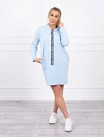 Šaty s kravatou modrej