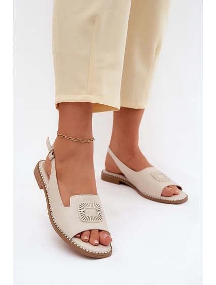 Kožené dámské sandály na nízkém podpatku model 22133613 béžové - S.Barski