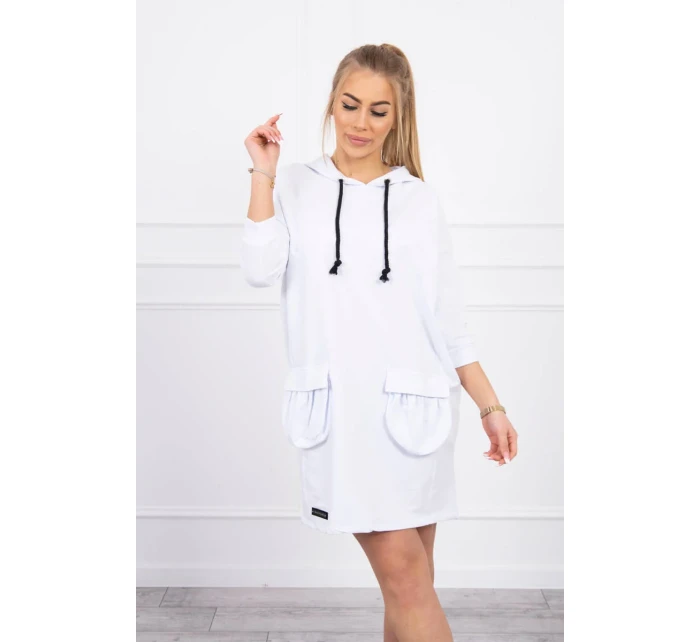 Šaty s kapucí bílé Šaty s kapucí bílé