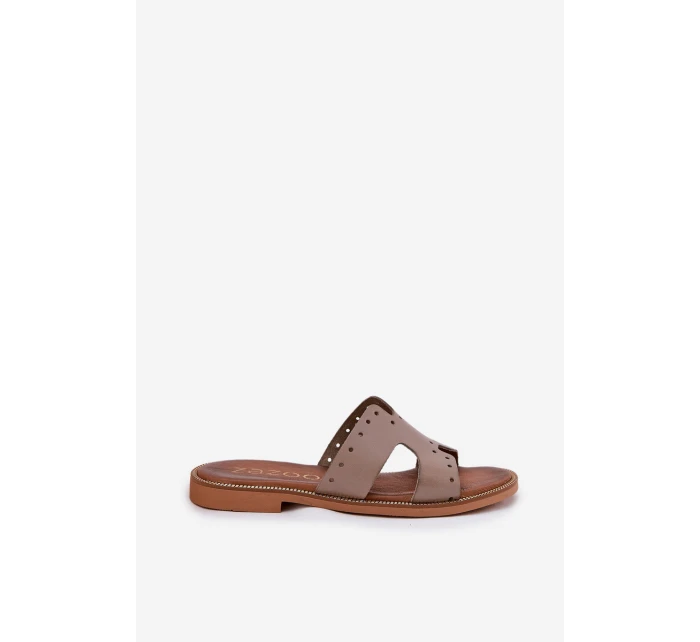 model 21694260 Dámské sandály s ozdobnými výřezy tmavě béžové - Zazoo model 21694260 Dámské sandály s ozdobnými výřezy tmavě béžové - Zazoo