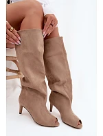 Kozačky s  z umělé semiše na podpatku Khaki model 22205480 - Boto