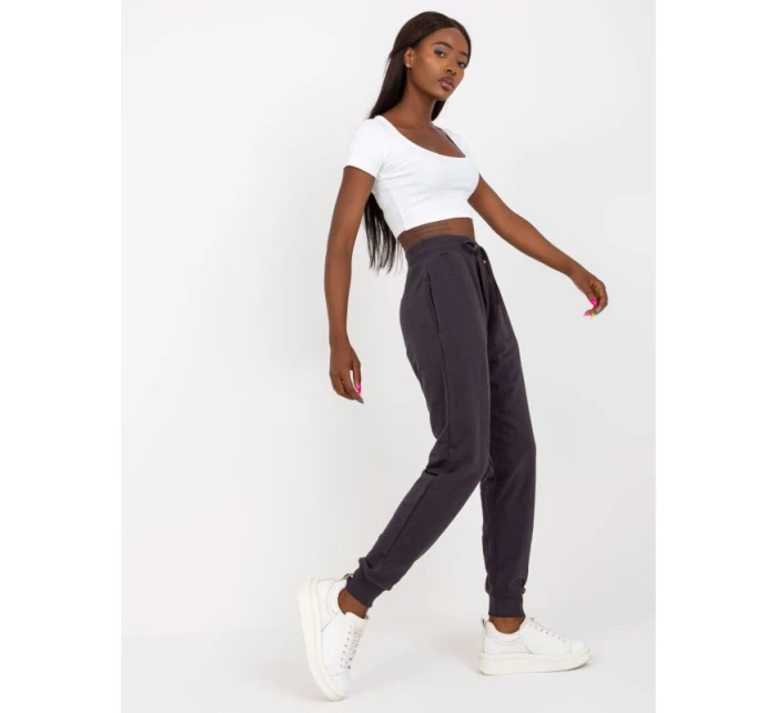 Grafitové základné tepláky s vreckami (B-005.53) Grafitové základné tepláky s vreckami (B-005.53)