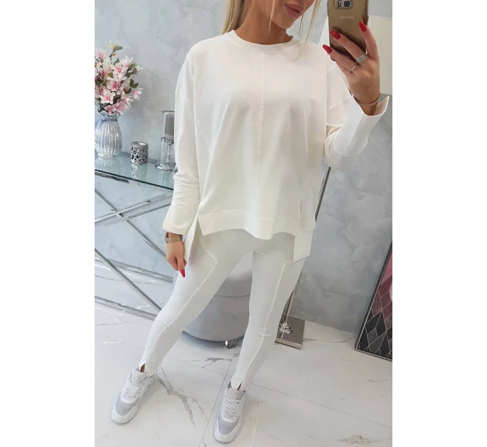 Súprava s oversize blúzkou v ecru farbe