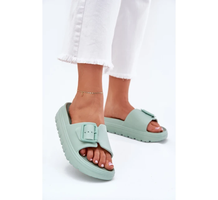 Klapki Damskie Piankowe Na Platformie Z Klamrą Zielone Viasara