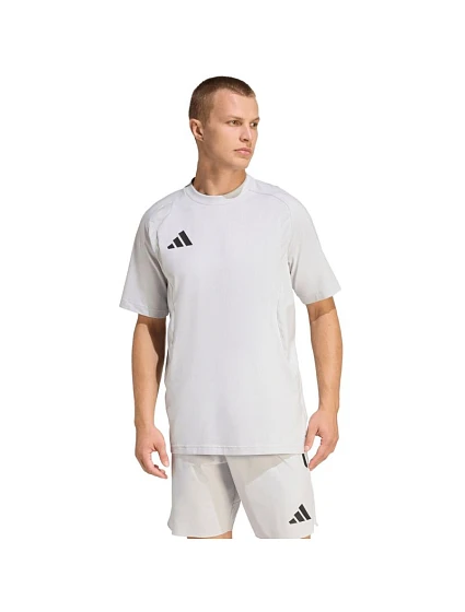 Pánske tričko adidas Tiro 26 Travel T-shirt light grey KD1120 pánske