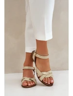 Sandále na podpätku model 210706 Vykročte štýlovo Sandále na podpätku model 210706 Vykročte štýlovo