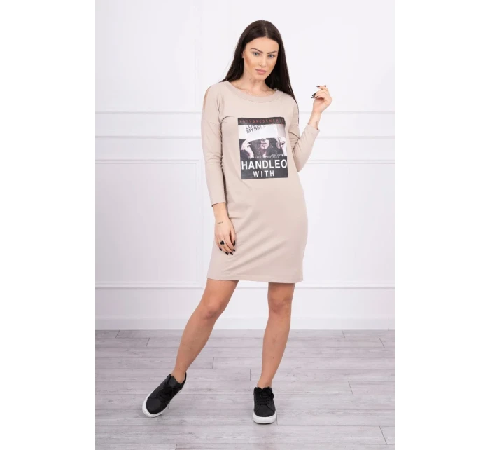 s šaty s potiskem model 18744062 - K-Fashion s šaty s potiskem model 18744062 - K-Fashion