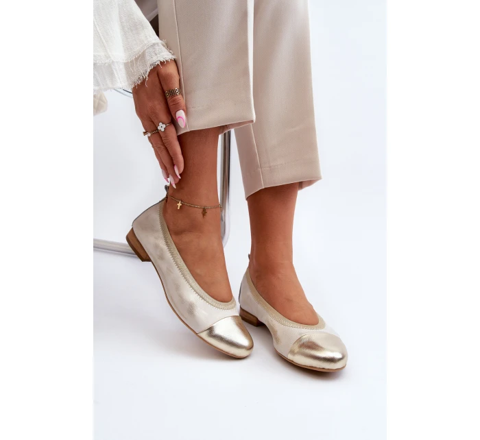 Kožené baleríny Zlaté model 21646187 - Zazoo