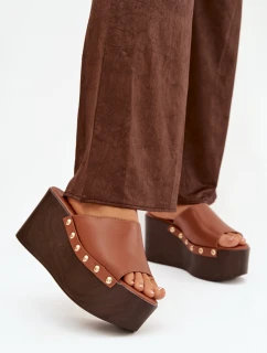 Dámské nazouváky na platformě s přezkami Camel model 21918838 - Boto