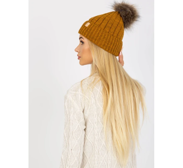 Dámská čepice JK CZ model 14838324 tmavě žlutá - FPrice Dámská čepice JK CZ model 14838324 tmavě žlutá - FPrice