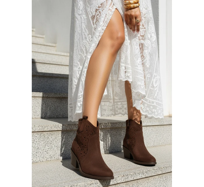 Dámske semišové ažurové boho hnedé čižmy FashionStreet ZY1356