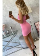 Svetloružové nariasené šaty bez ramienok