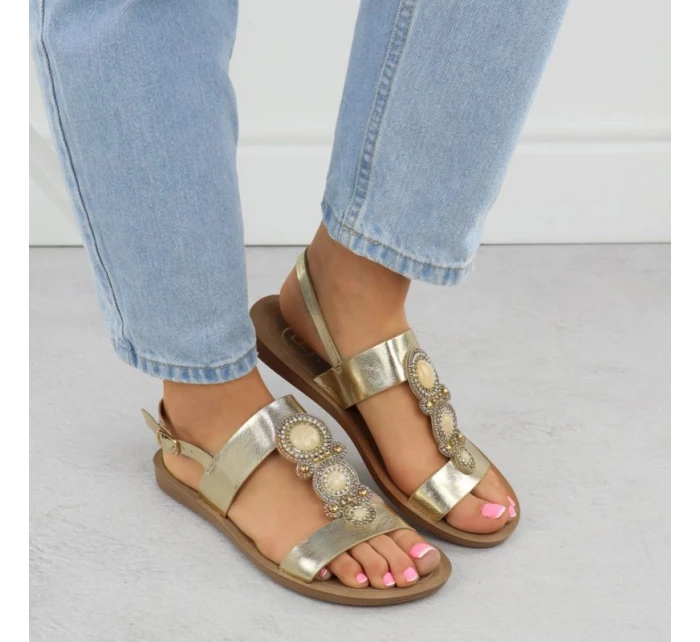 Dámské ploché sandály se zlatou ozdobou model 21905013 - FILIPPO
