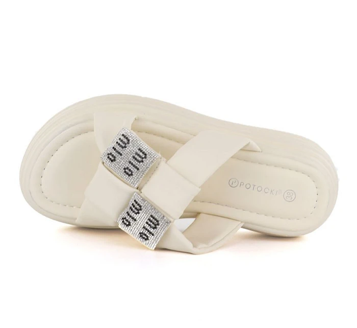 Dámske žabky na platforme so zirkónmi béžovej farby Potocki 16347