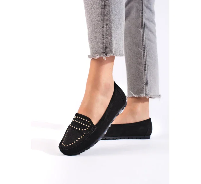 Pohodlné čierne dámske mokasíny bez podpätku Pohodlné čierne dámske mokasíny bez podpätku