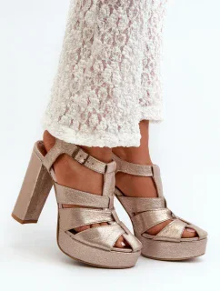 Sandále na podpätku model 198400 Step in style