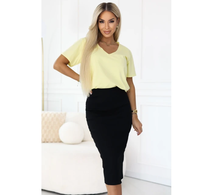 665-1 Dámska bavlnená blúzka s krátkym výstrihom do V - maslovo žltá