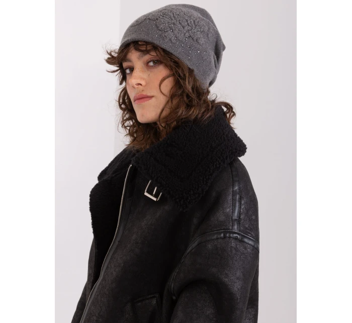 Czapka AT CZ model 19011924 ciemny szary - FPrice Czapka AT CZ model 19011924 ciemny szary - FPrice