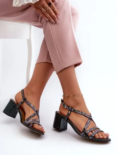 Kožené sandály na nízkém podpatku model 21660069 Tmavě zelené - Maciejka