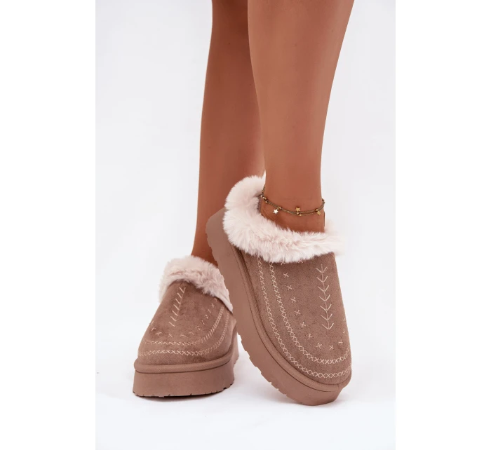 Dámské sněhule na platformě s kožešinou a tmavě béžové model 21788055 - Boto Dámské sněhule na platformě s kožešinou a tmavě béžové model 21788055 - Boto