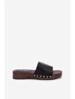 Dámské pantofle se zlatými nýty černé Terissa