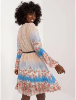 Šaty DHJ SK 10201 1.85 svetlo béžová Šaty DHJ SK 10201 1.85 svetlo béžová