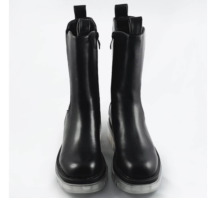 Čierne topánky s transparentnou podrážkou (OM717)