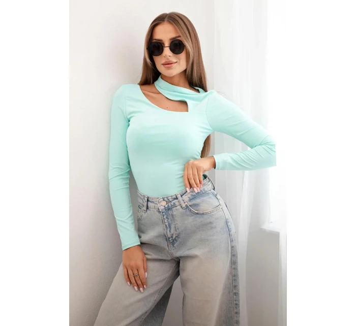 Dámská halenka s dlouhým rukávem a asymetrickým výstřihem mincovna