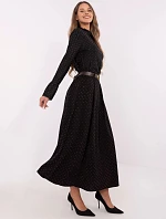 Elegantná maxi sukňa s ozdobným lemom čierna (19720)