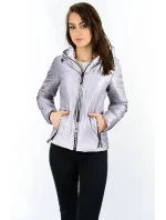 Krátka šedá prešívaná dámska bunda s kapucňou (B9566)