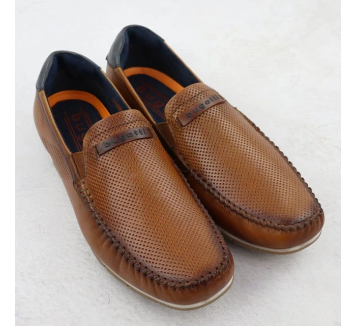 Skórzane męskie brązowe model 22035541 - Bugatti Skórzane męskie brązowe model 22035541 - Bugatti