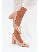 Lodičky na podpatku s ozdobou béžové model 21704571 - Boto