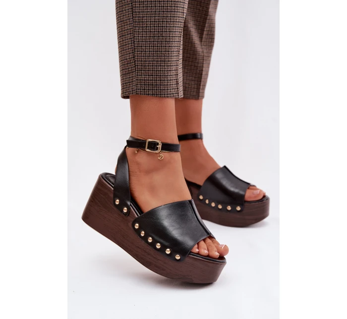 Dámské sandály na platformě se zlatými přezkami Černé Galorina