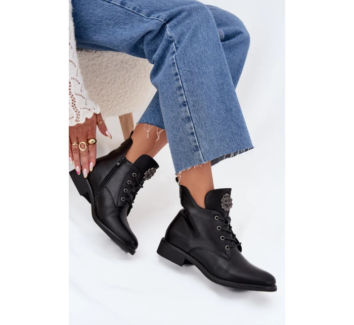 Nízké Dámské Boty Na Plochém Podpatku S Ozdobným Detalem Zateplené Černé model 21706593 - Boto Nízké Dámské Boty Na Plochém Podpatku S Ozdobným Detalem Zateplené Černé model 21706593 - Boto