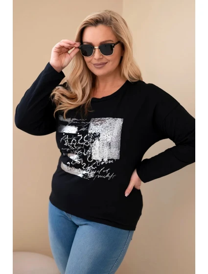 Dámska blúzka s potlačou v nadmernej veľkosti s dlhším zadným dielom čierna