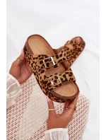 Dámské sandály s přezkami na masivní platformě model 21699152 - Boto