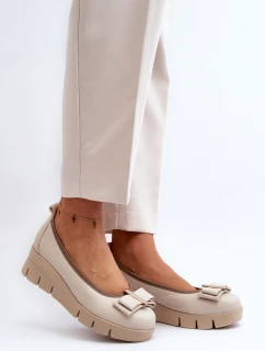 Kožené baleríny na platformě s ozdobou krémové Lewski model 21644614 - Boto