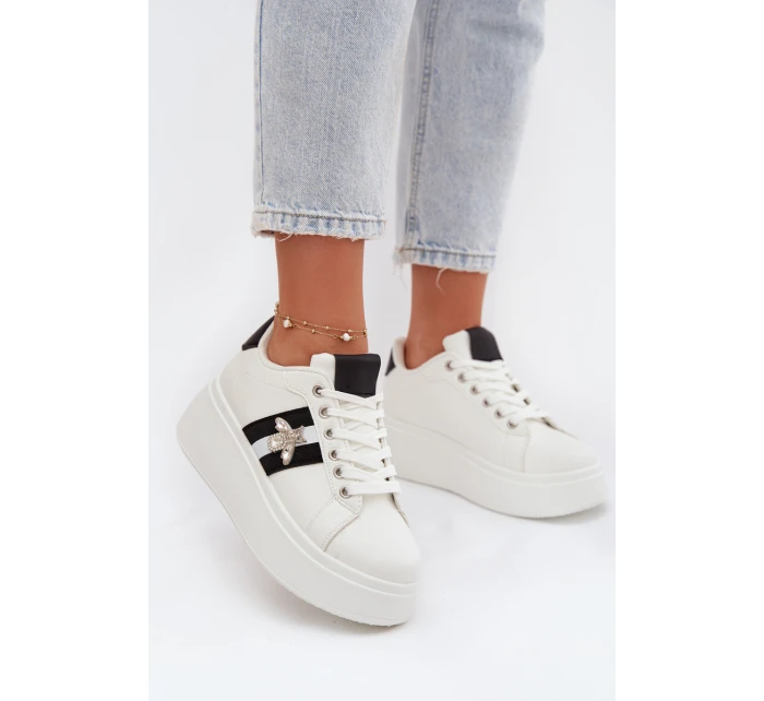Dámské tenisky na platformě s bílým přívěskem model 21918936 - Boto