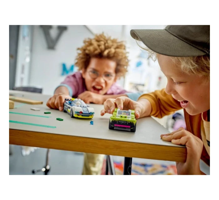 City model 21863769 - Lego