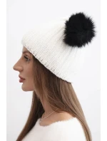 Dámská zimní čepice z vlny s bílá model 21817793 - K-Fashion Dámská zimní čepice z vlny s bílá model 21817793 - K-Fashion