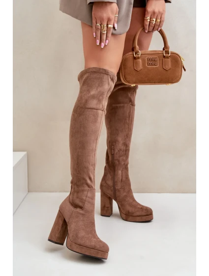 Topánky na podpätku model 203507 Krok vo veľkom štýle Topánky na podpätku model 203507 Krok vo veľkom štýle