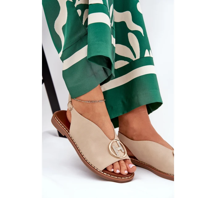 Ploché elegantní sandály s ozdobou béžové model 21685763 - Boto Ploché elegantní sandály s ozdobou béžové model 21685763 - Boto